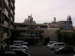 西側マンション